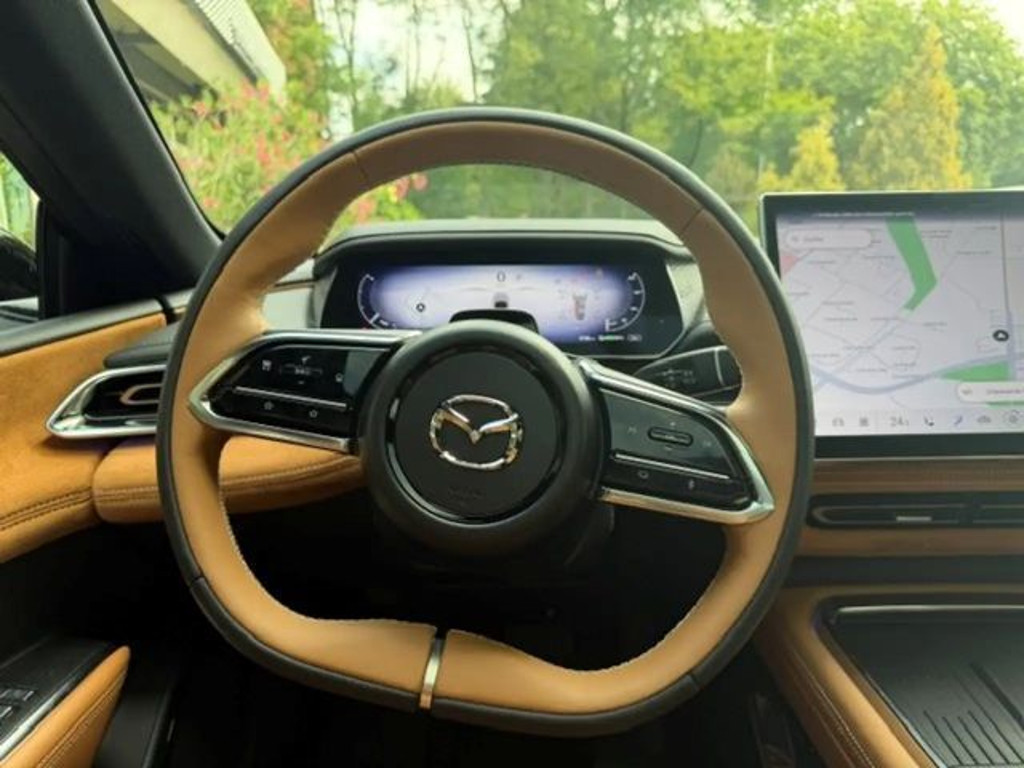 Mazda 6e