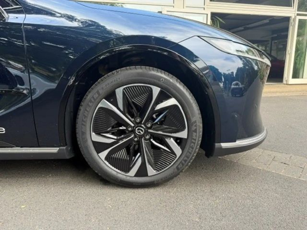 Mazda 6e