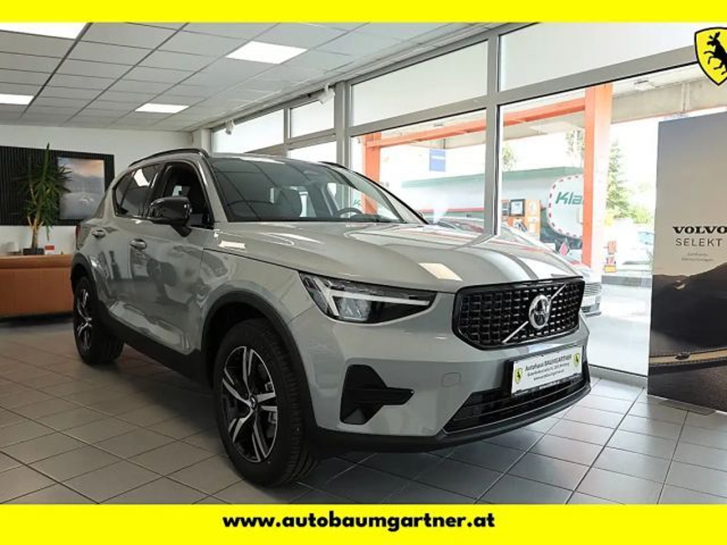 Volvo XC40 Plus Dark
