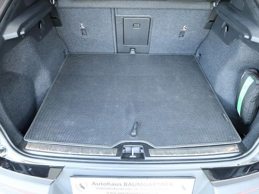Volvo EC40