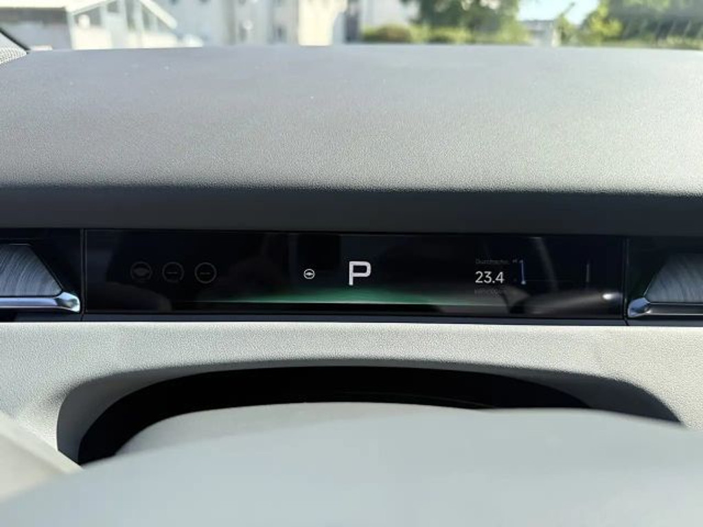 Xpeng P7