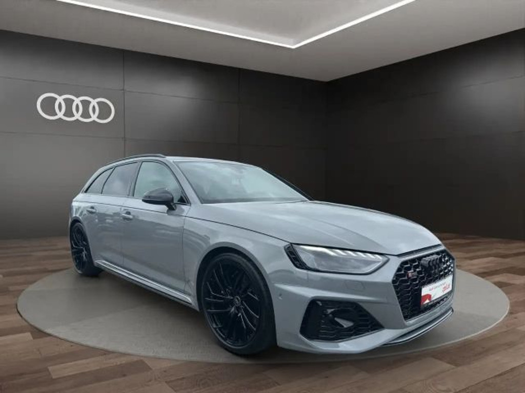 Audi RS4
