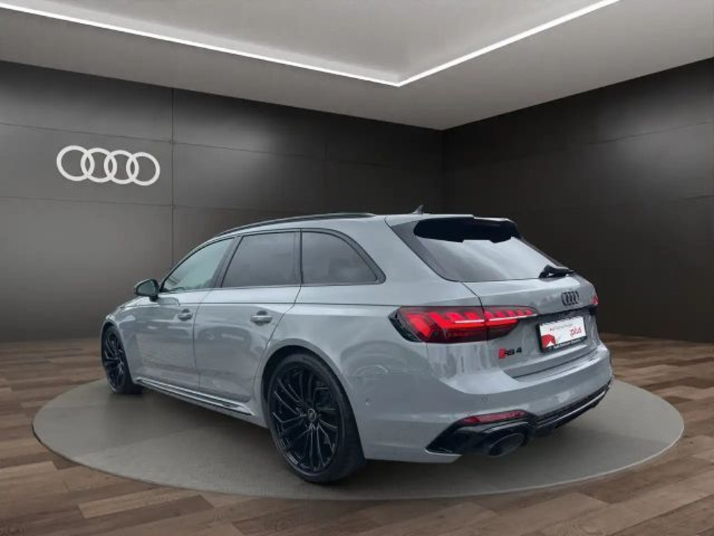 Audi RS4
