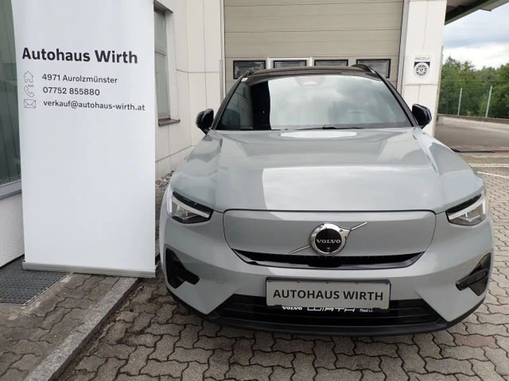 Volvo EX40