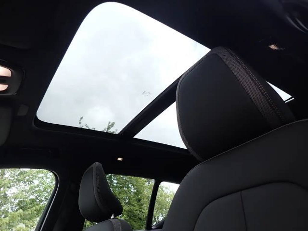 Volvo EX40