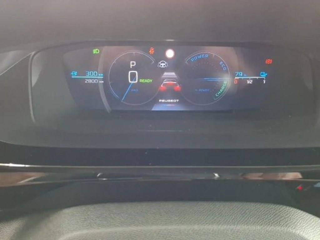 Peugeot e-308