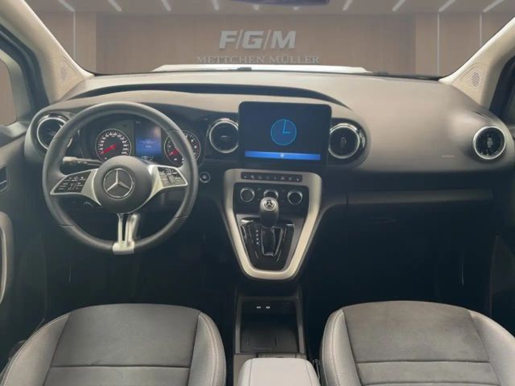 Mercedes-Benz T 180