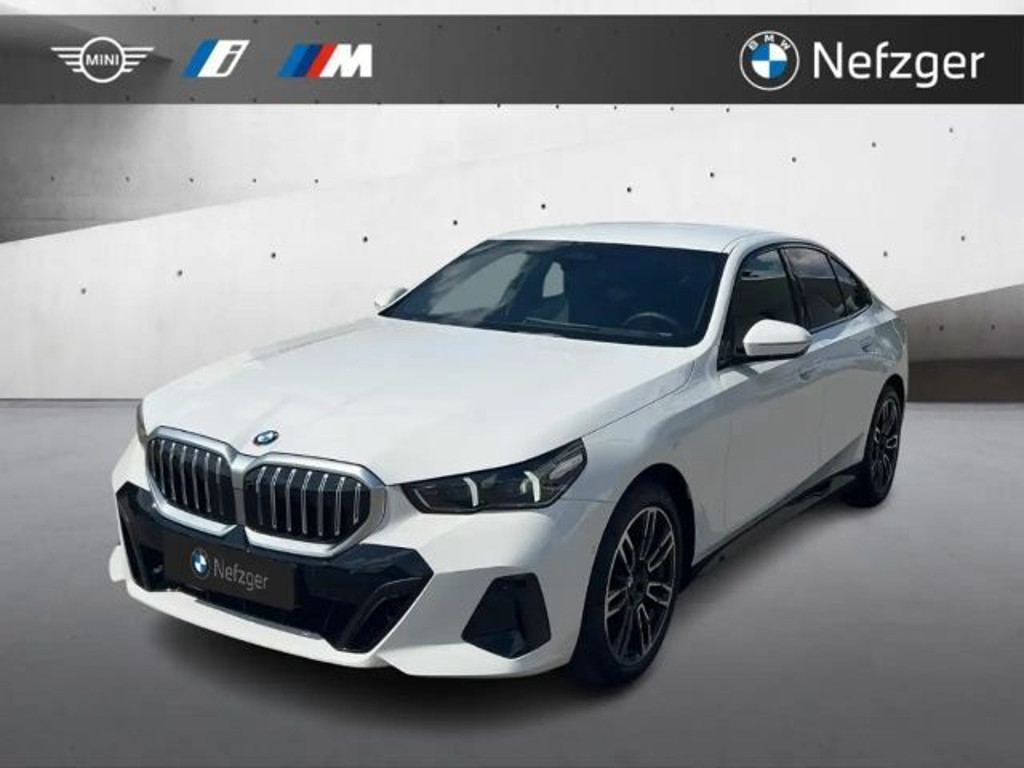 BMW 5 Serie 520 M-Sport Sedan 520i