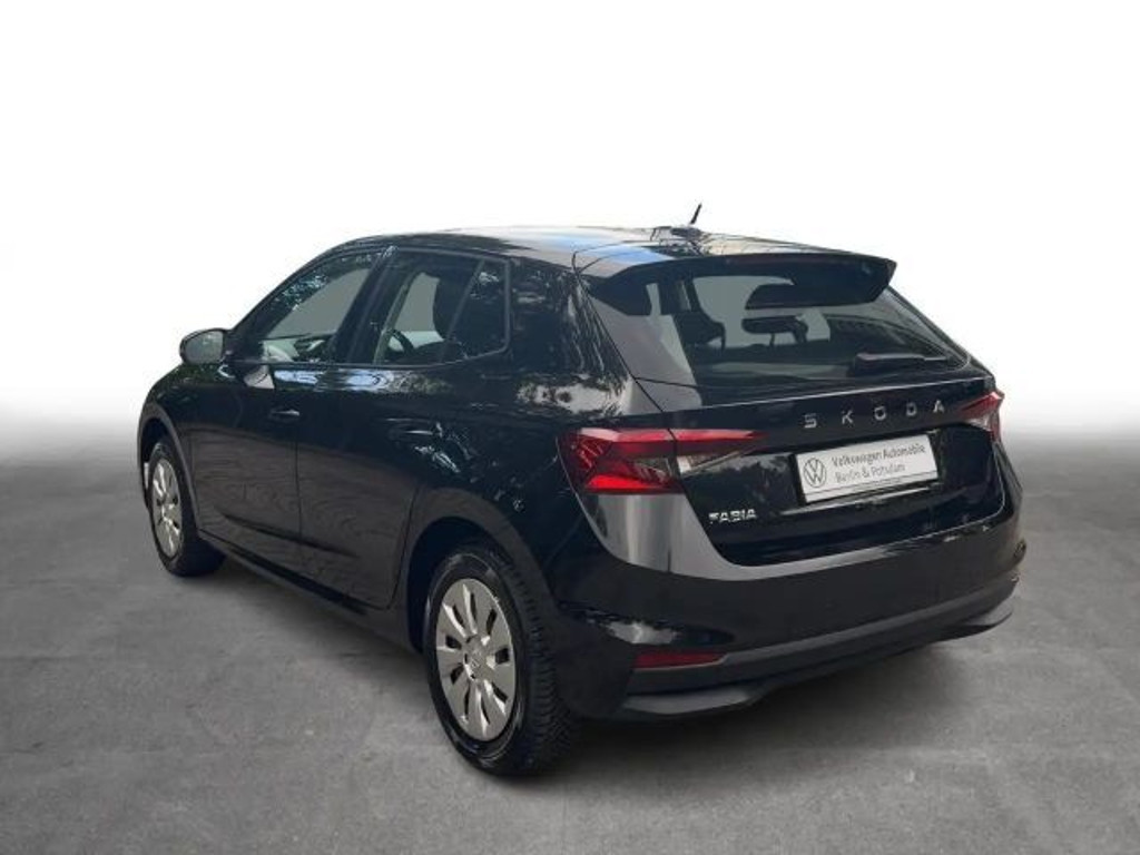 Skoda Fabia 1.0 Essence App-Connect LED PDC