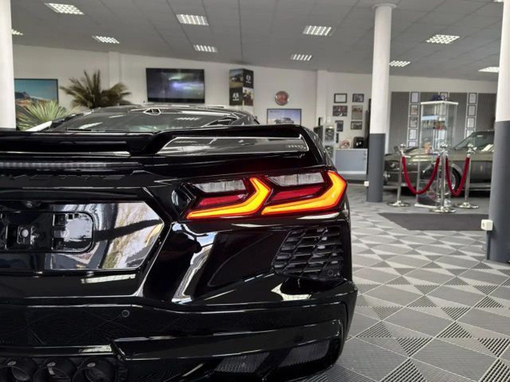 Corvette C8