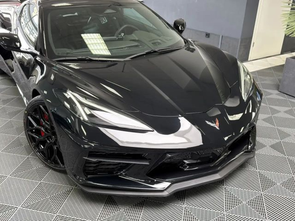 Corvette C8