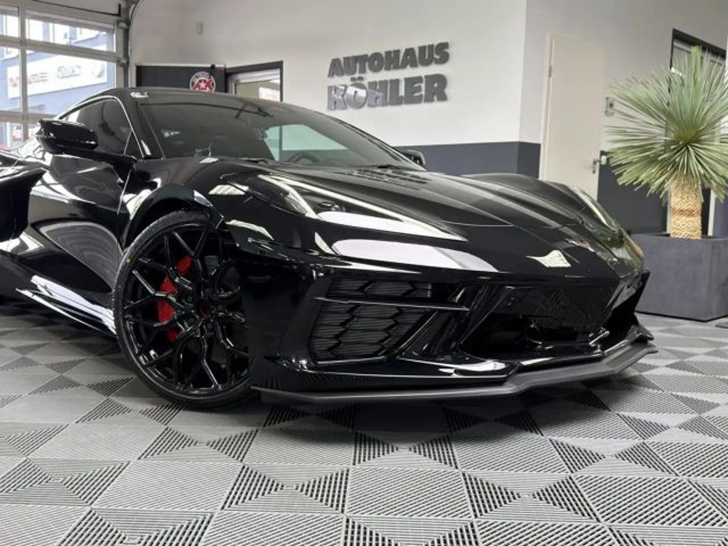 Corvette C8