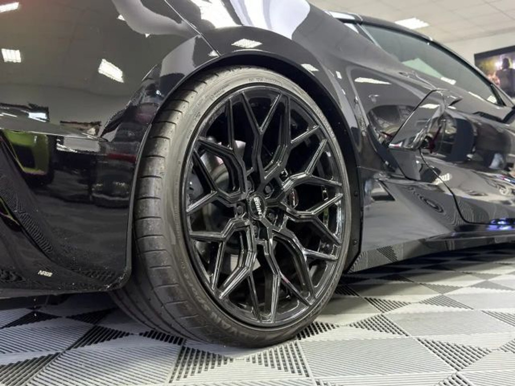 Corvette C8