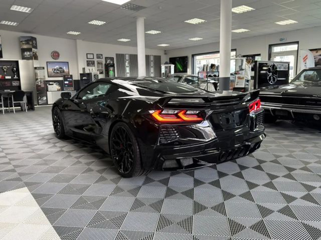 Corvette C8
