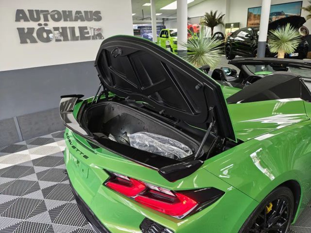 Corvette C8