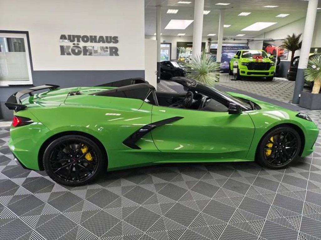 Corvette C8