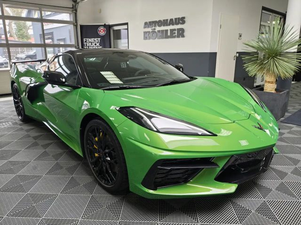 Corvette C8