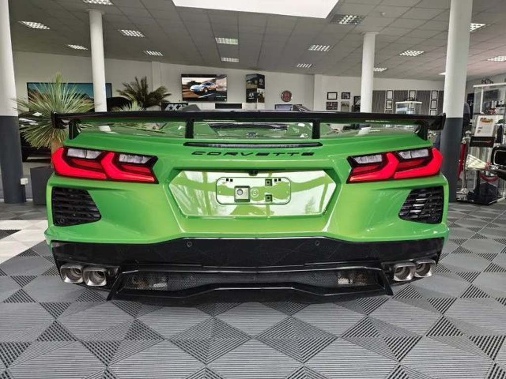 Corvette C8