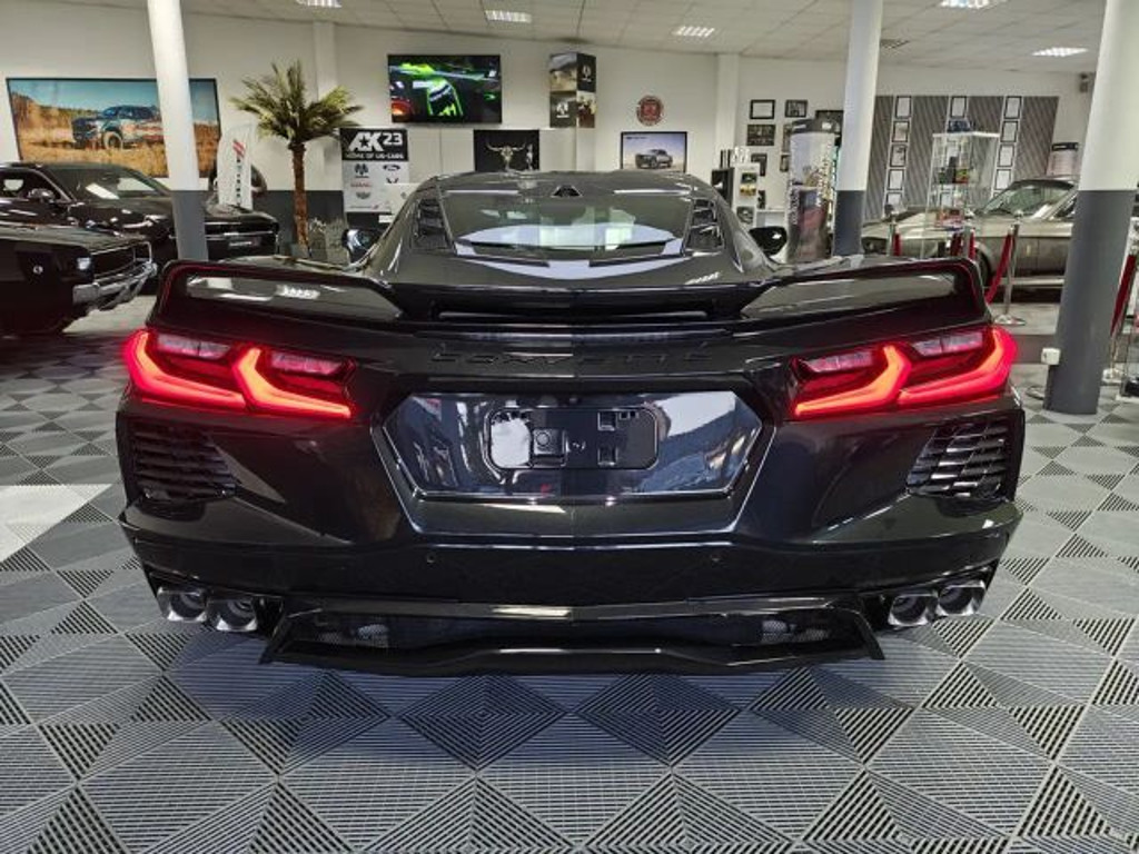 Corvette C8