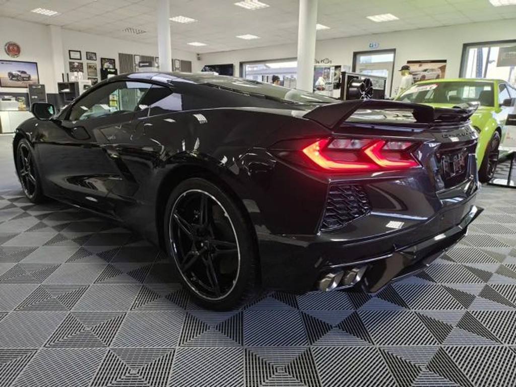 Corvette C8