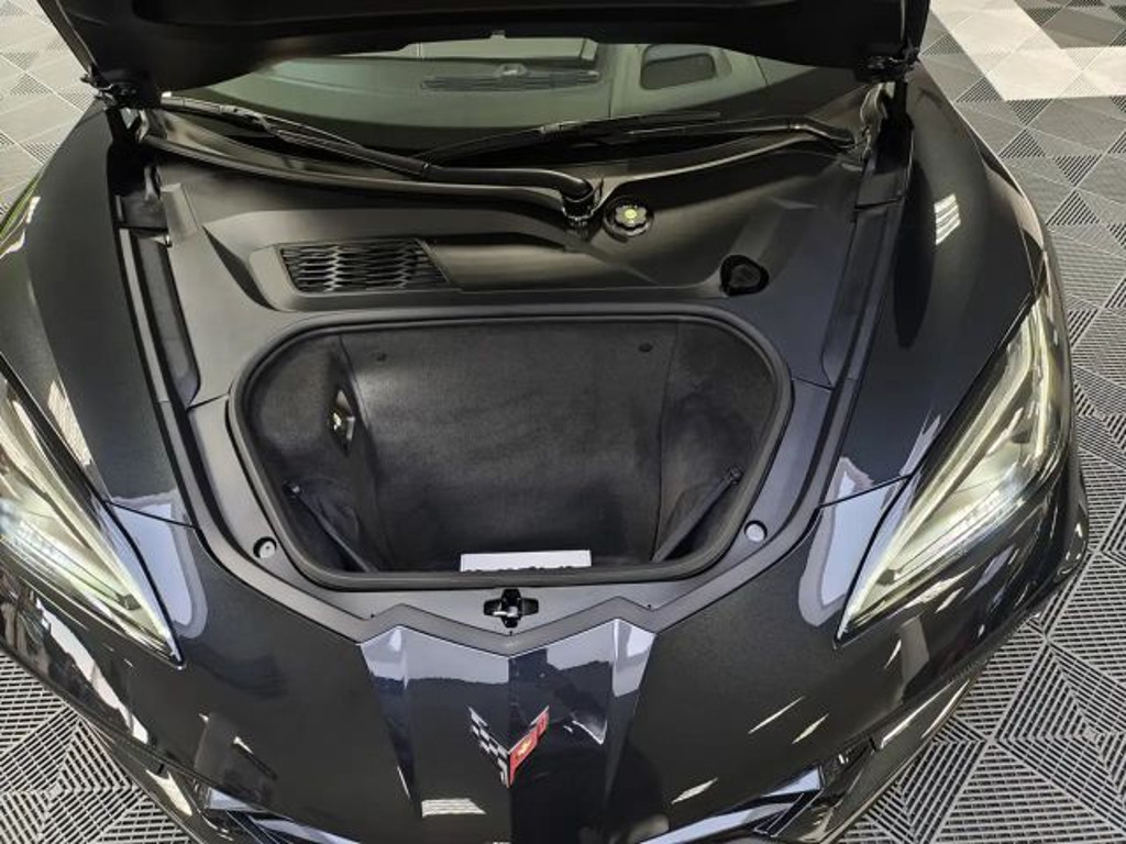 Corvette C8