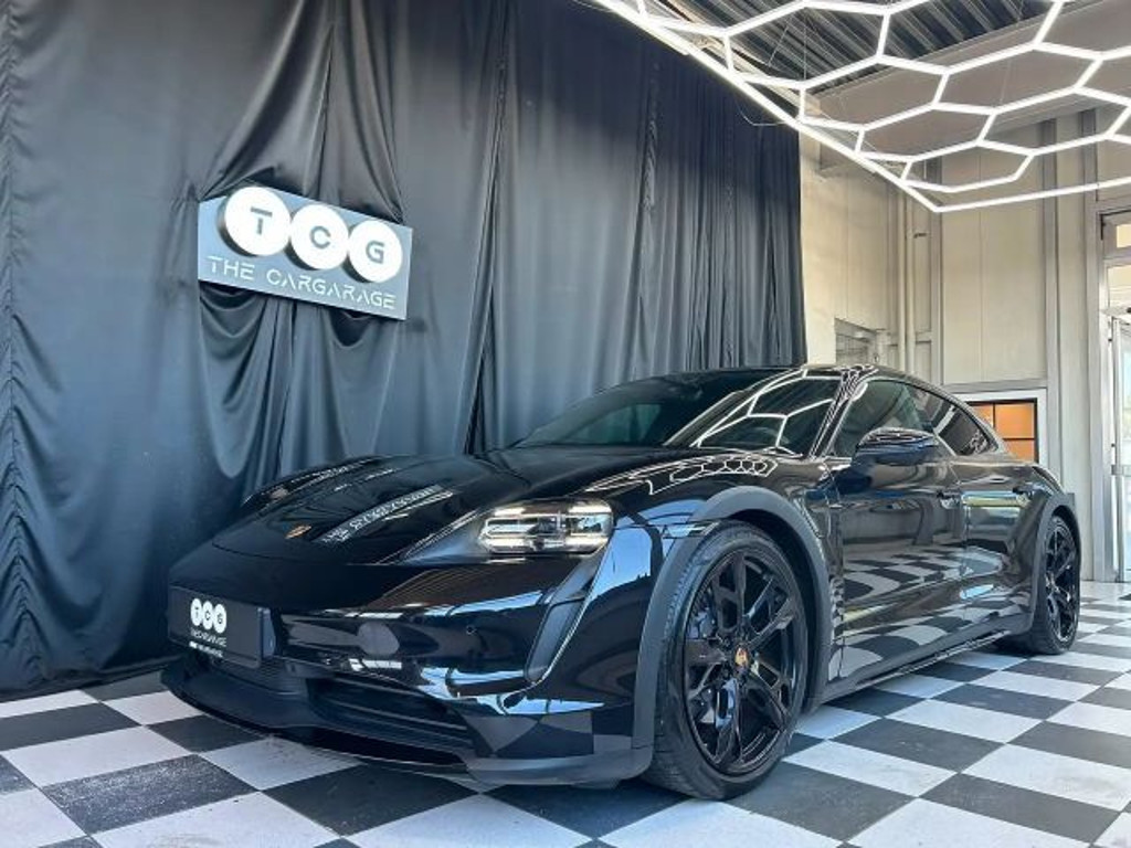 Porsche Taycan 4S Cross Turismo