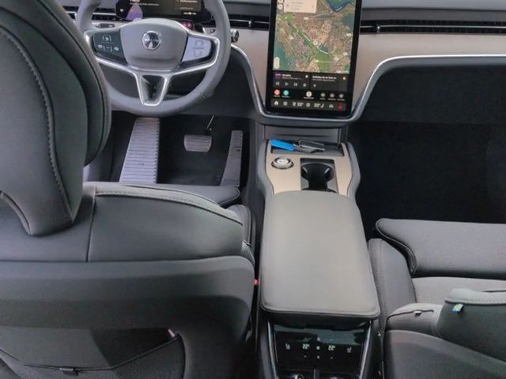 Volvo EX90