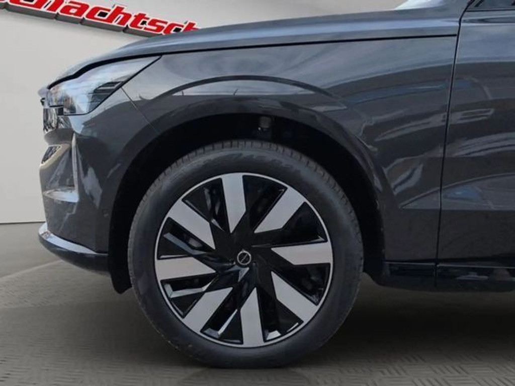 Volvo EX90
