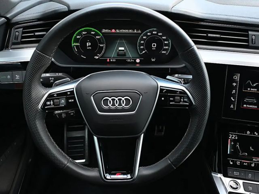 Audi Q8 e-tron