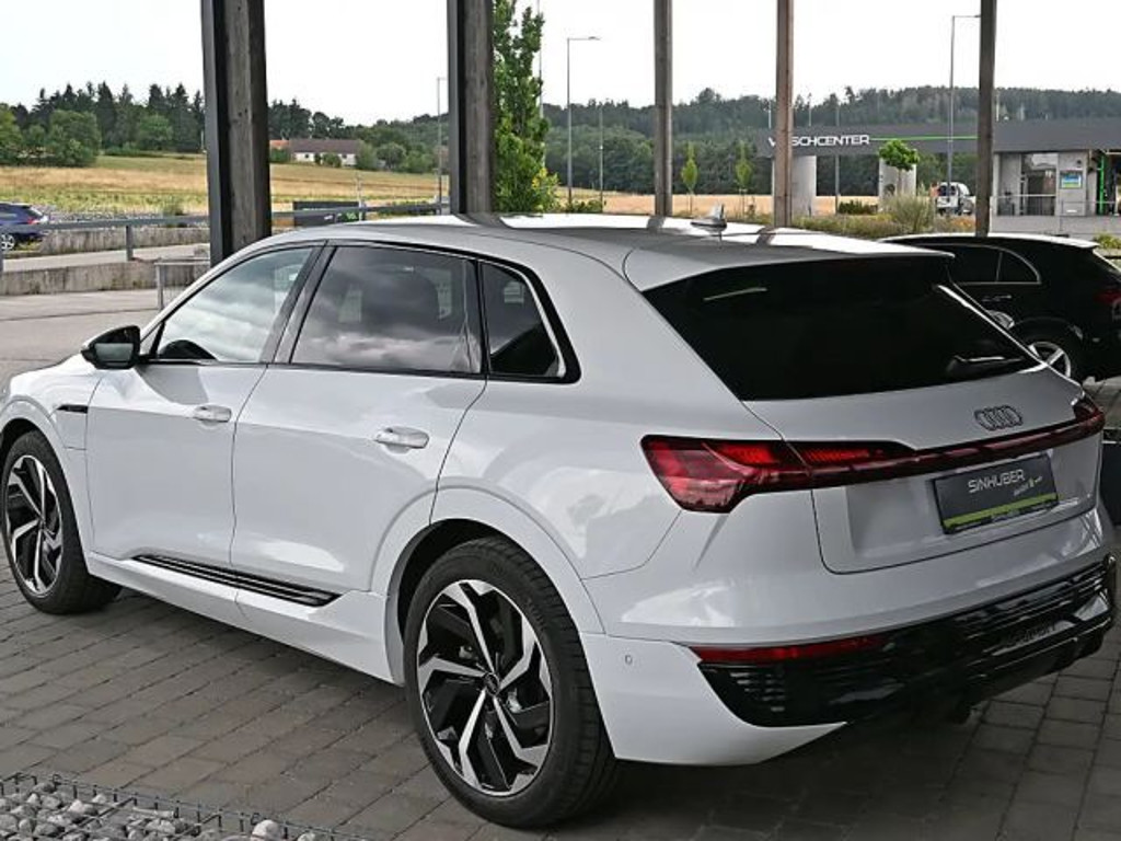 Audi Q8 e-tron