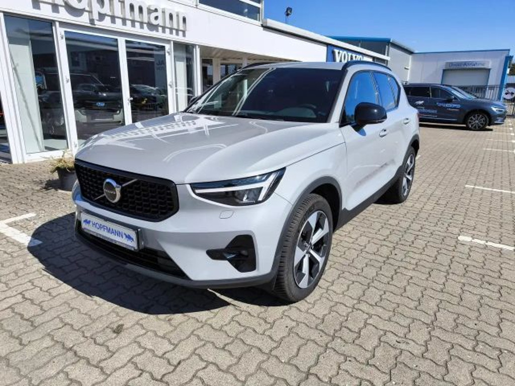 Volvo XC40 Plus Dark