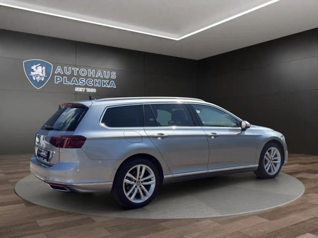 Volkswagen Passat DSG Variant 2.0 TDI Elegance Elegance