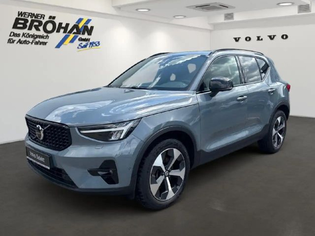 Volvo XC40 AWD Ultimate Dark