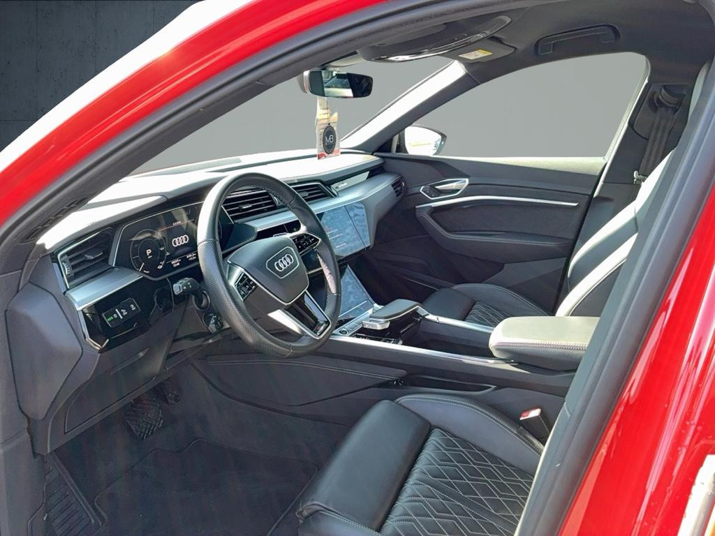 Audi e-tron
