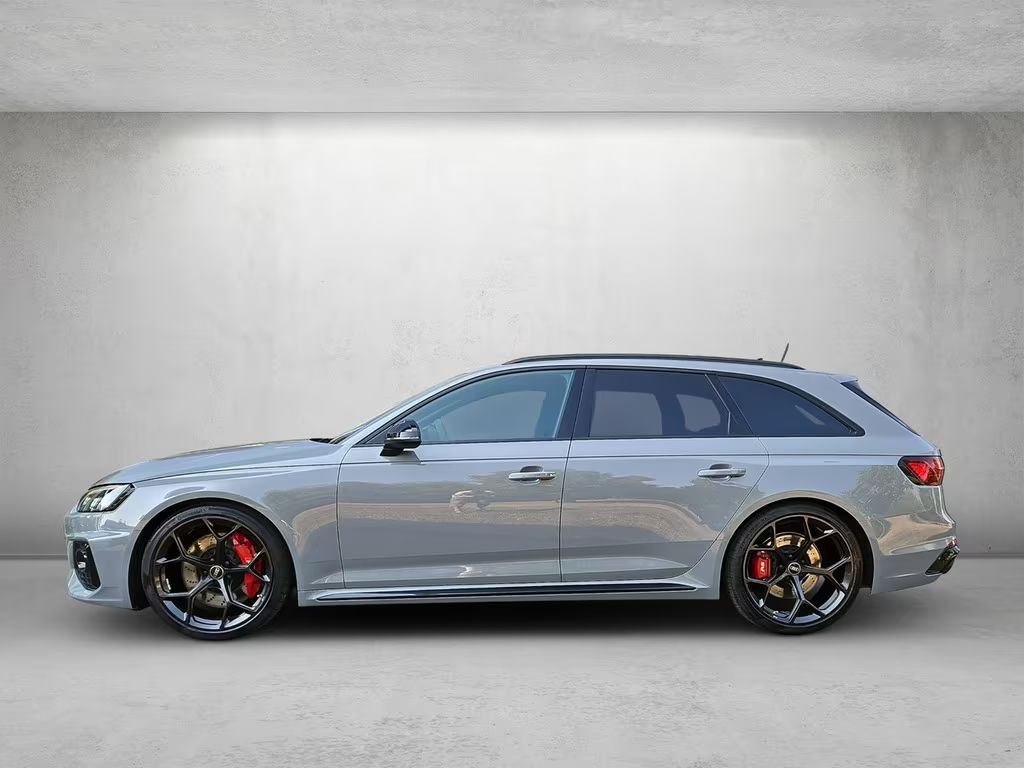 Audi RS4