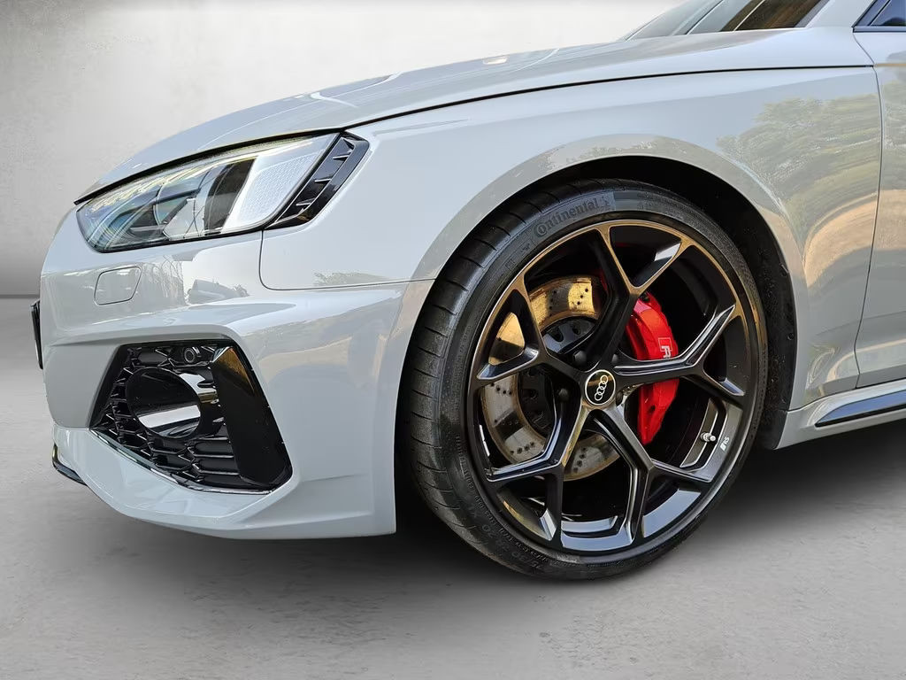 Audi RS4