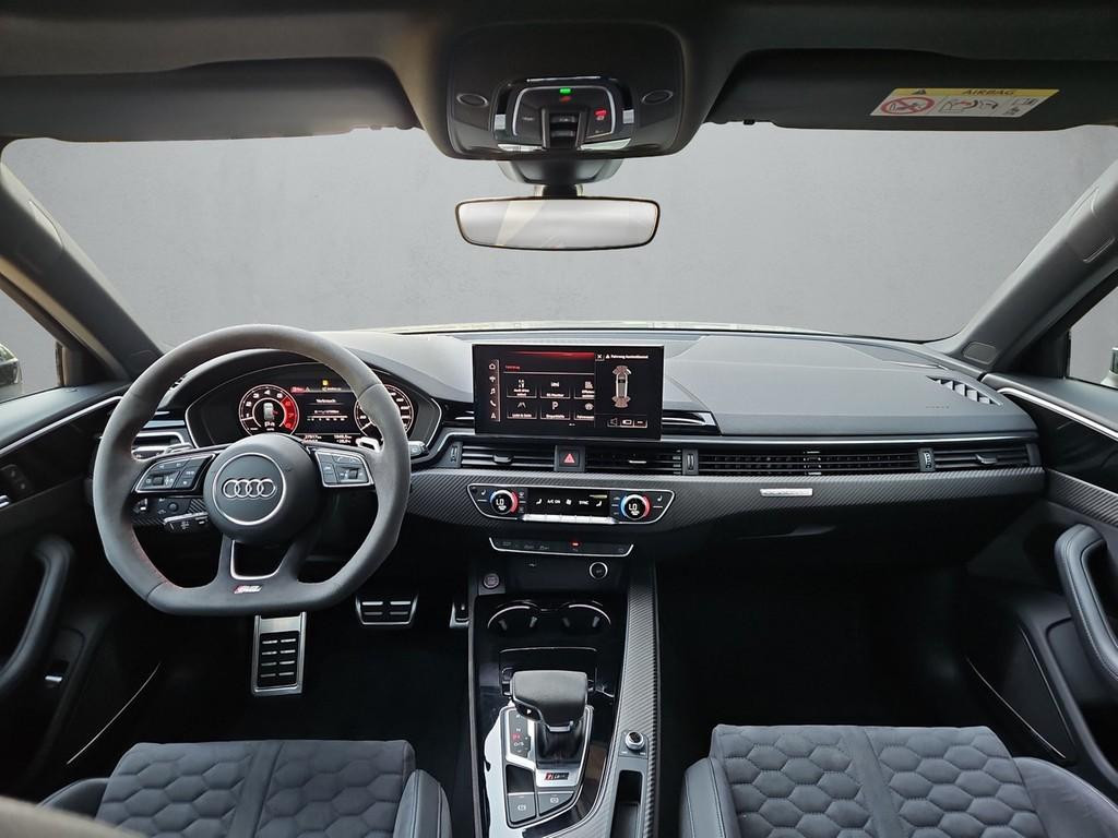 Audi RS4
