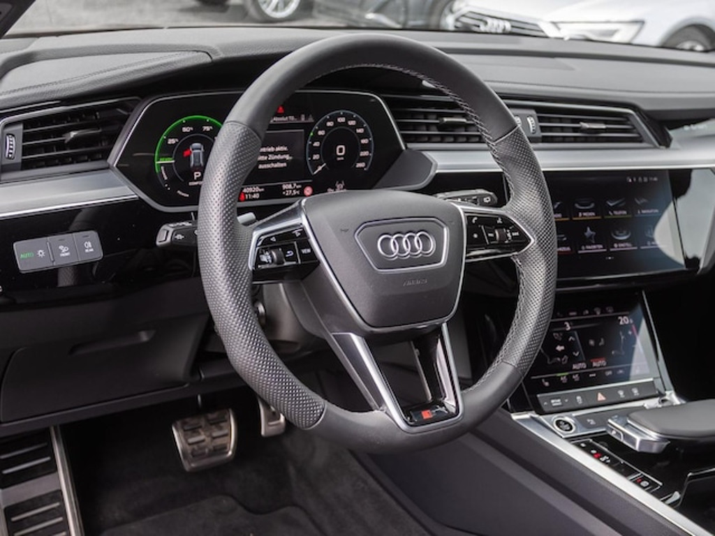 Audi Q8 e-tron
