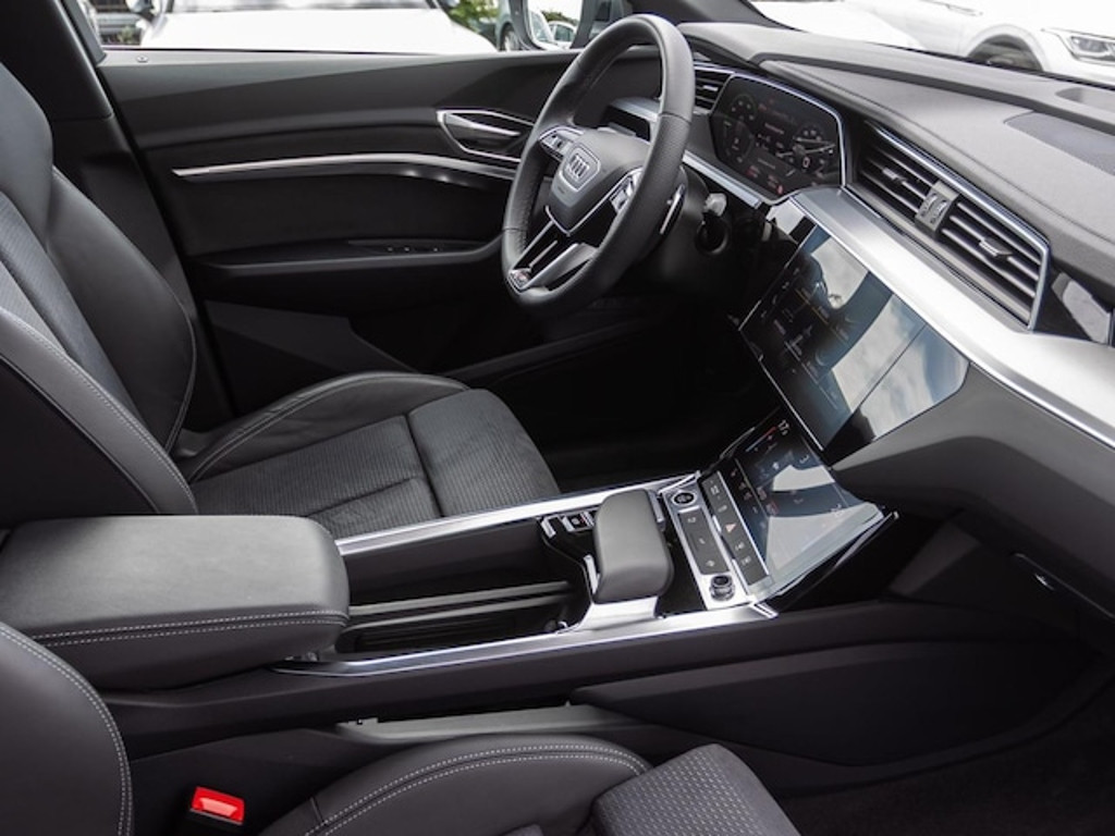 Audi Q8 e-tron
