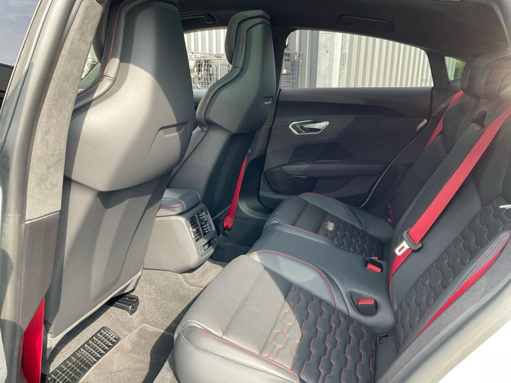 Audi RS e-tron GT