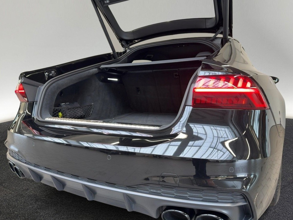 Audi S7