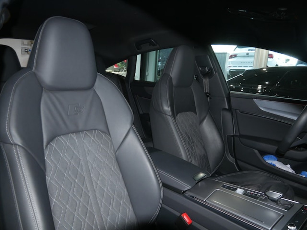 Audi S7