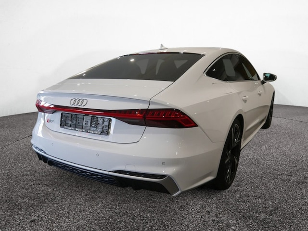 Audi S7