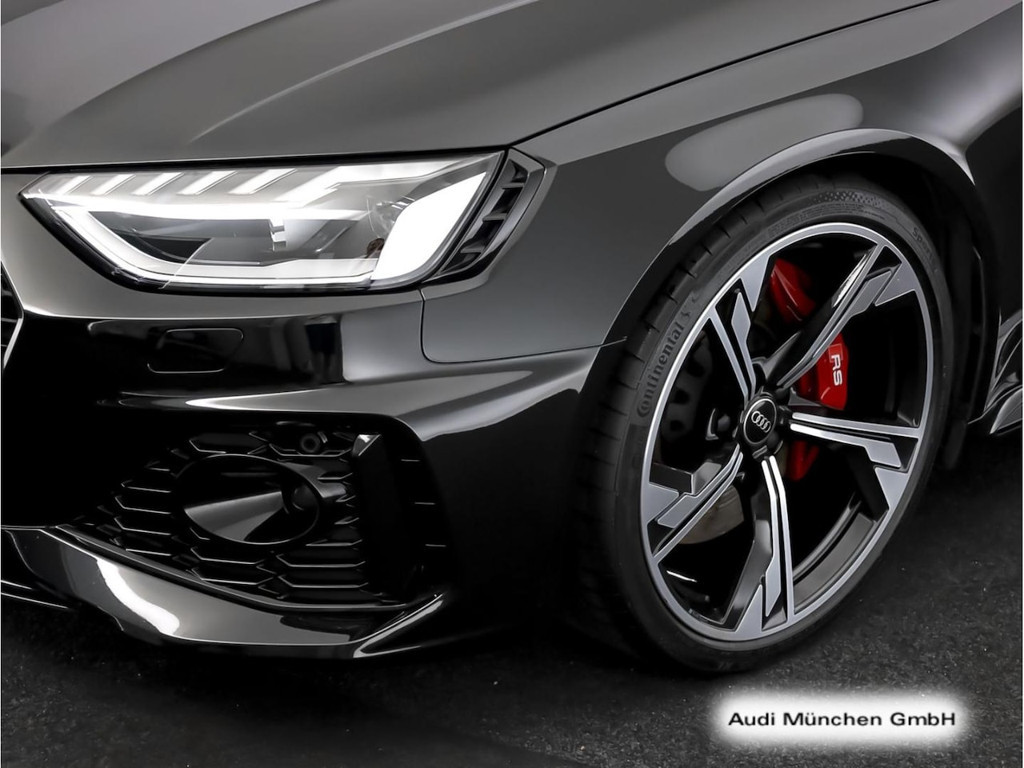 Audi RS4