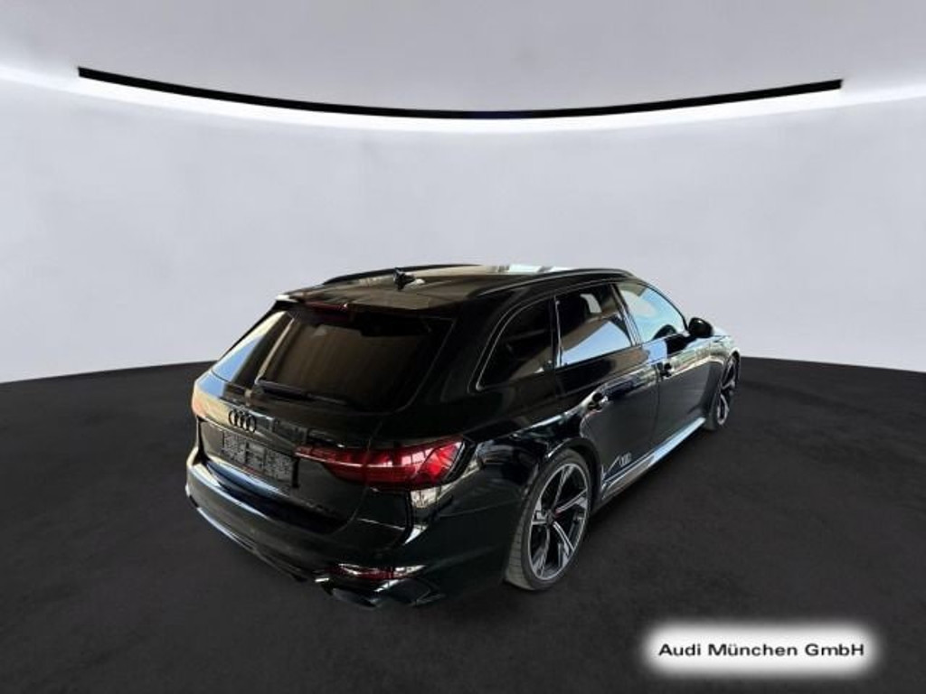 Audi RS4