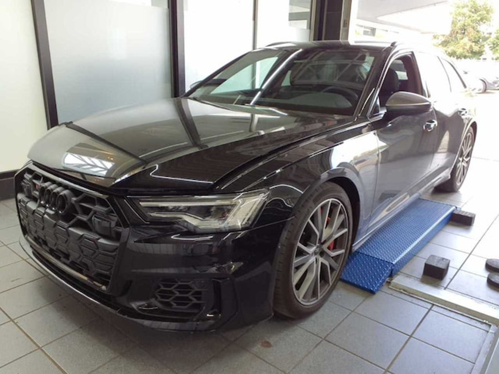 Audi S6 Avant Quattro