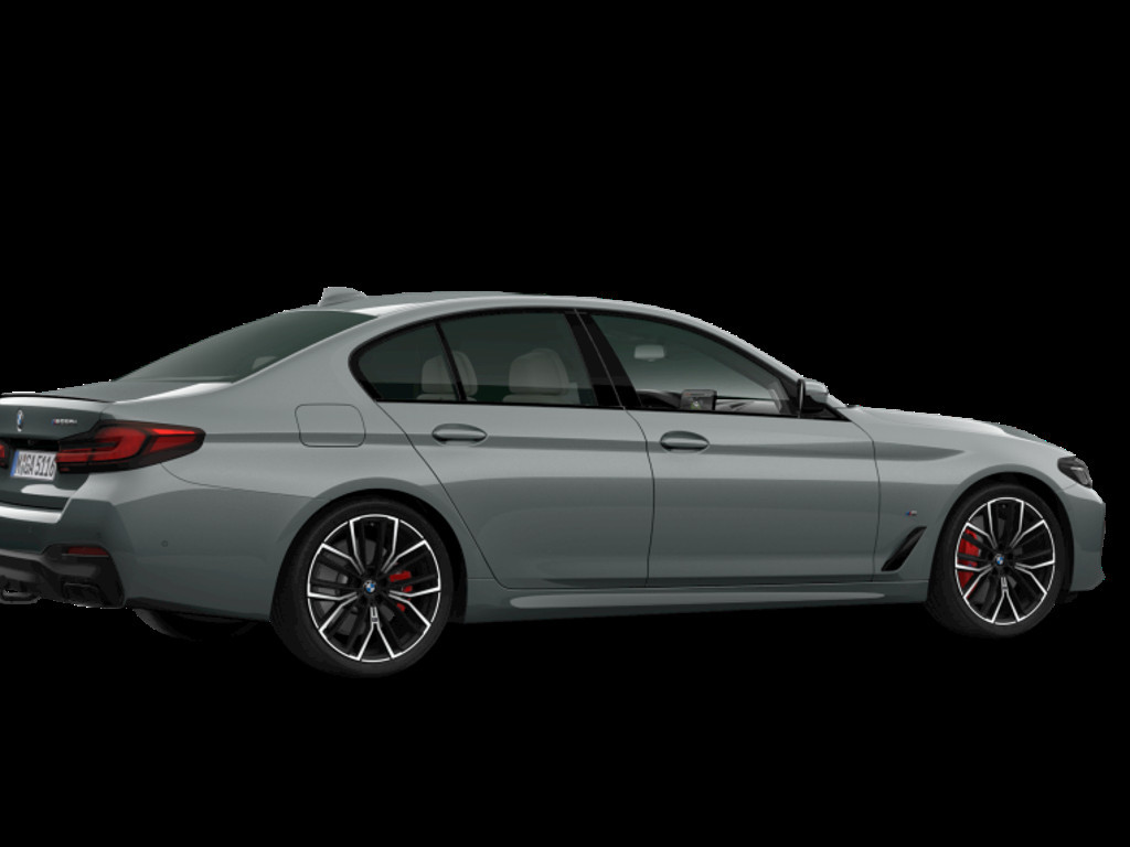 BMW M550