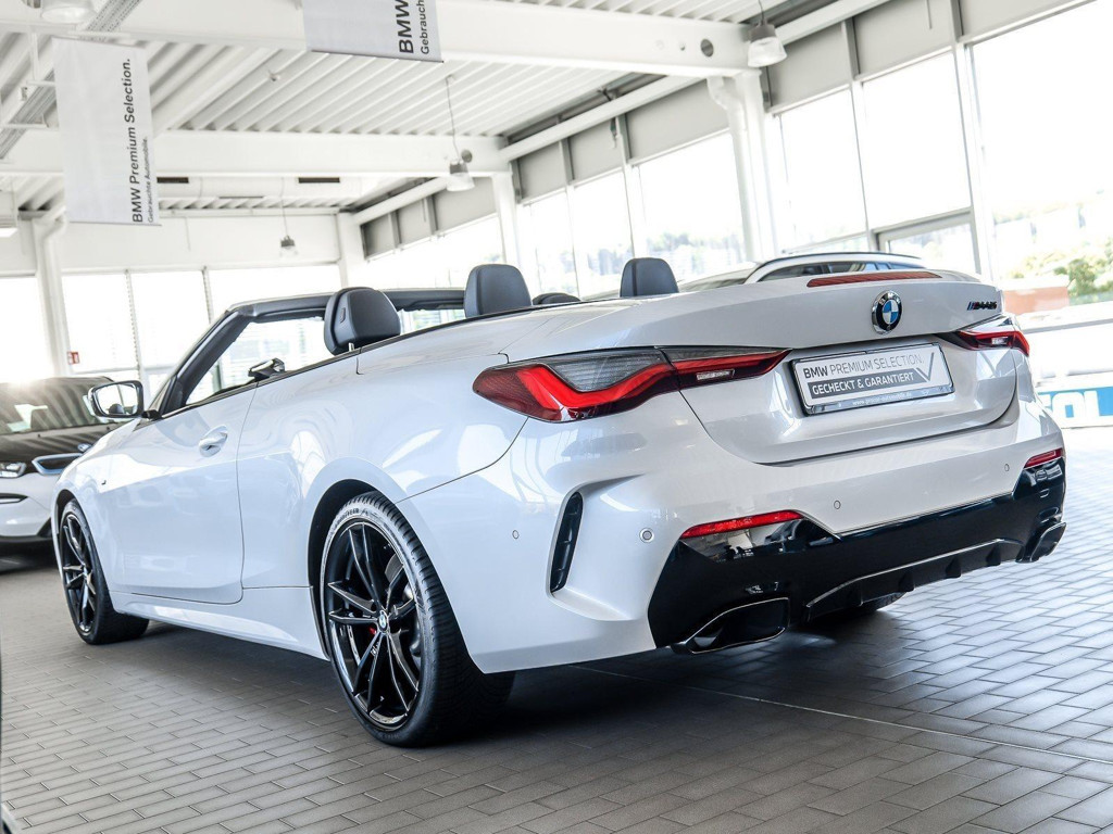 BMW M440