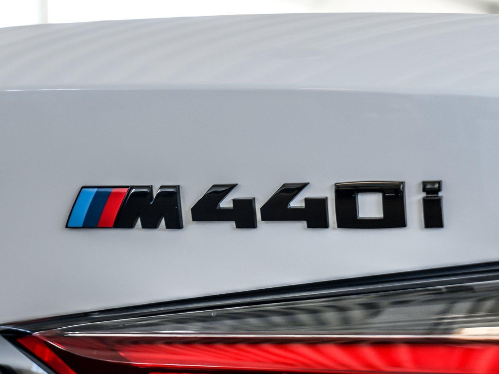 BMW M440