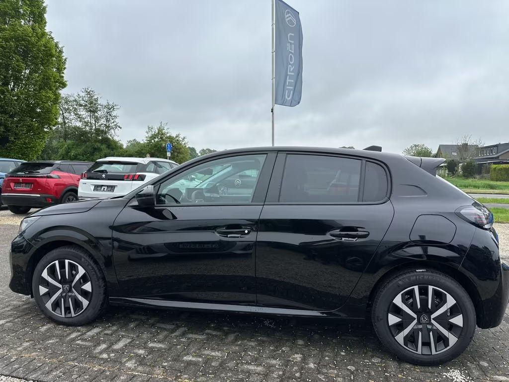 Peugeot e-208